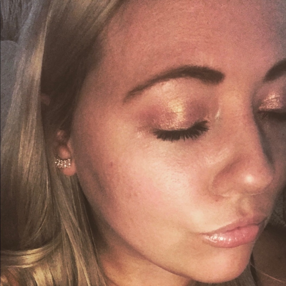 Meet your Posher, Megan